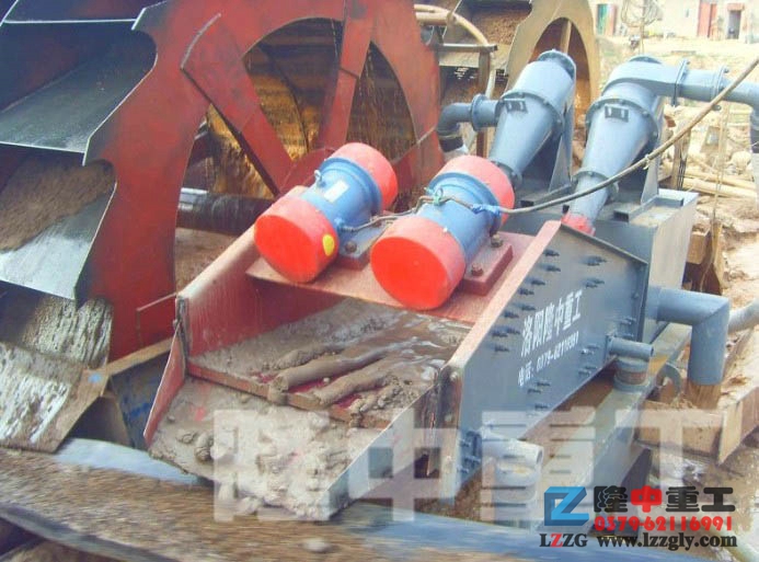 <a href=http://www.tecumsehcn.net/tags/xishahuishouji target=_blank class=infotextkey><a href=//tags/xishahuishouji target=_blank class=infotextkey>細(xì)沙回收機(jī)</a></a>現(xiàn)場(chǎng).jpg